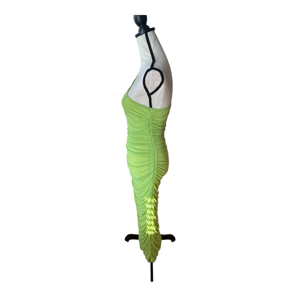 Elegant Lime Green One-Shoulder Dress - Picture 2 of 3